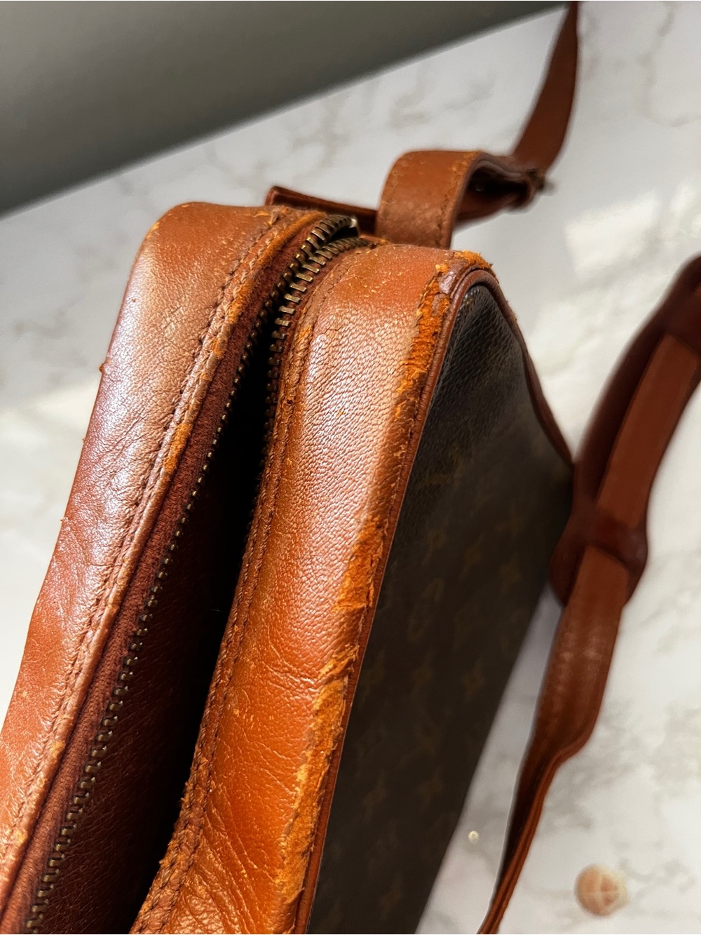 Vintage 1970s Louis Vuitton Crossbody with Tan Trim - Picture 5 of 13